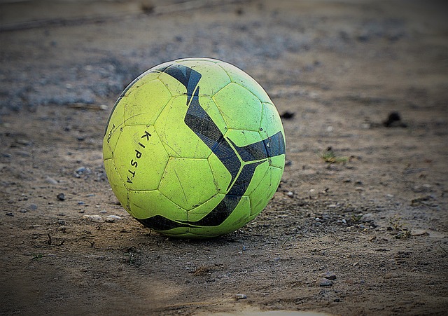 篮球——国际篮联三人篮球冠军杯：中国女队不敌加拿大女队.