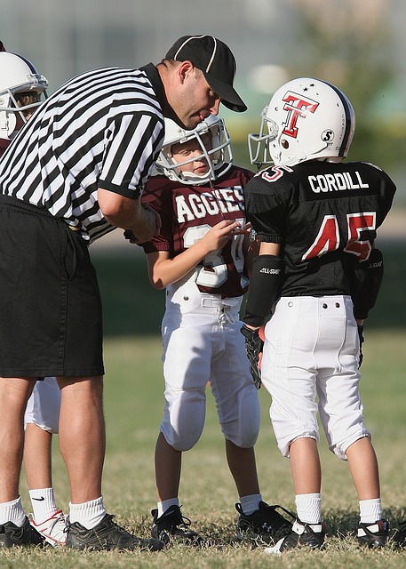 考察新人 磨合阵容 国足展开新年首次集训.